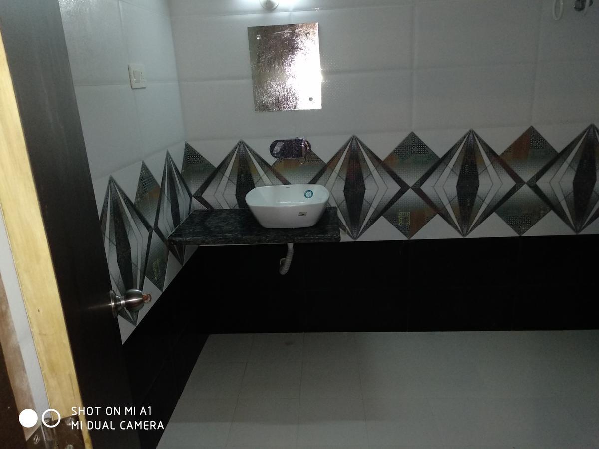 Hotel Rajkamal Deoghar Exteriér fotografie