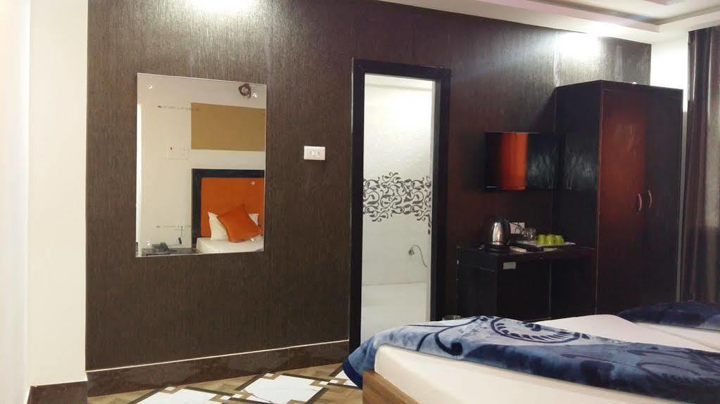 Hotel Rajkamal Deoghar Exteriér fotografie