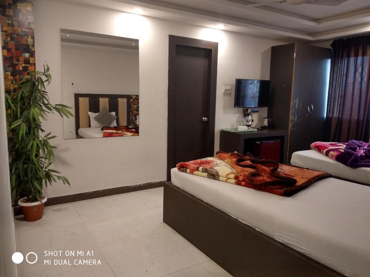 Hotel Rajkamal Deoghar Exteriér fotografie