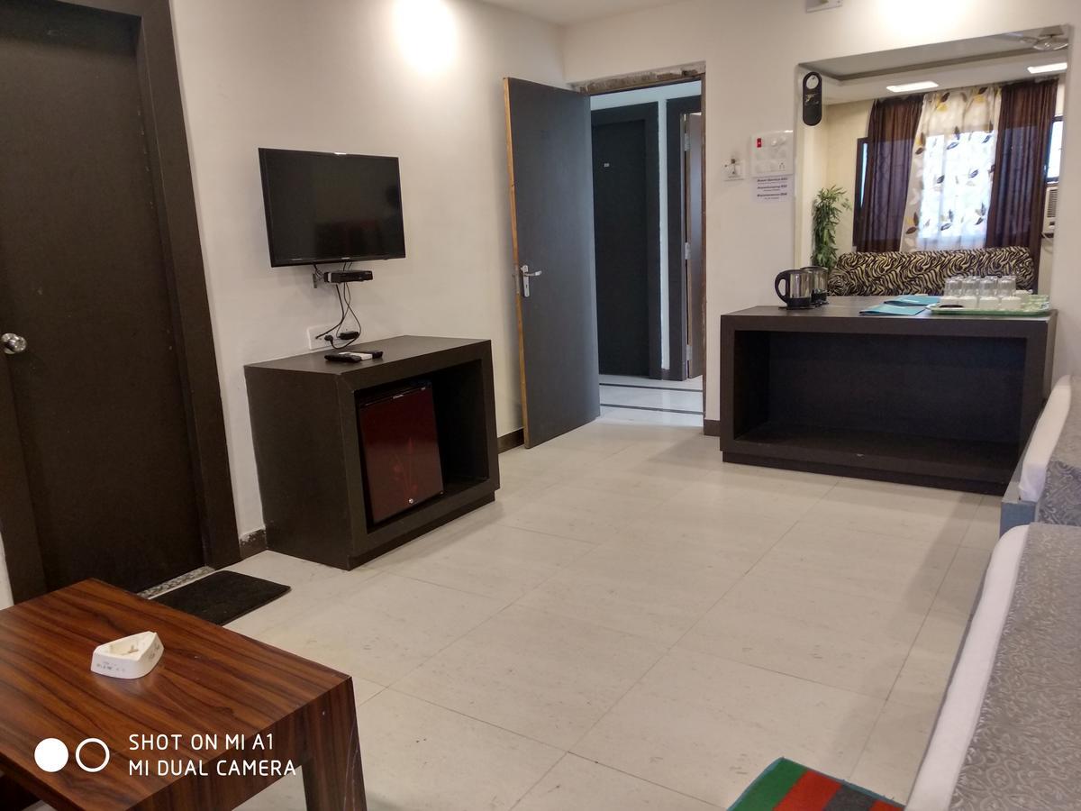 Hotel Rajkamal Deoghar Exteriér fotografie