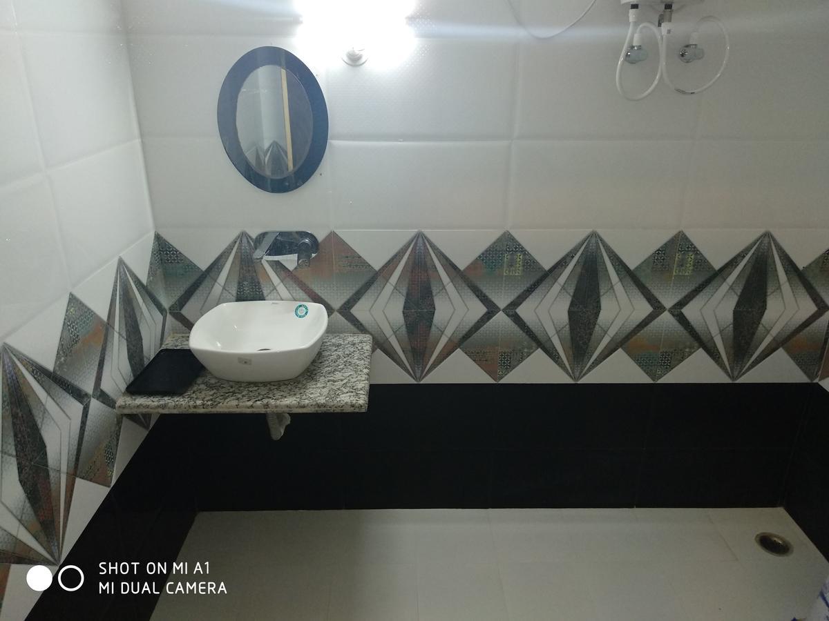 Hotel Rajkamal Deoghar Exteriér fotografie